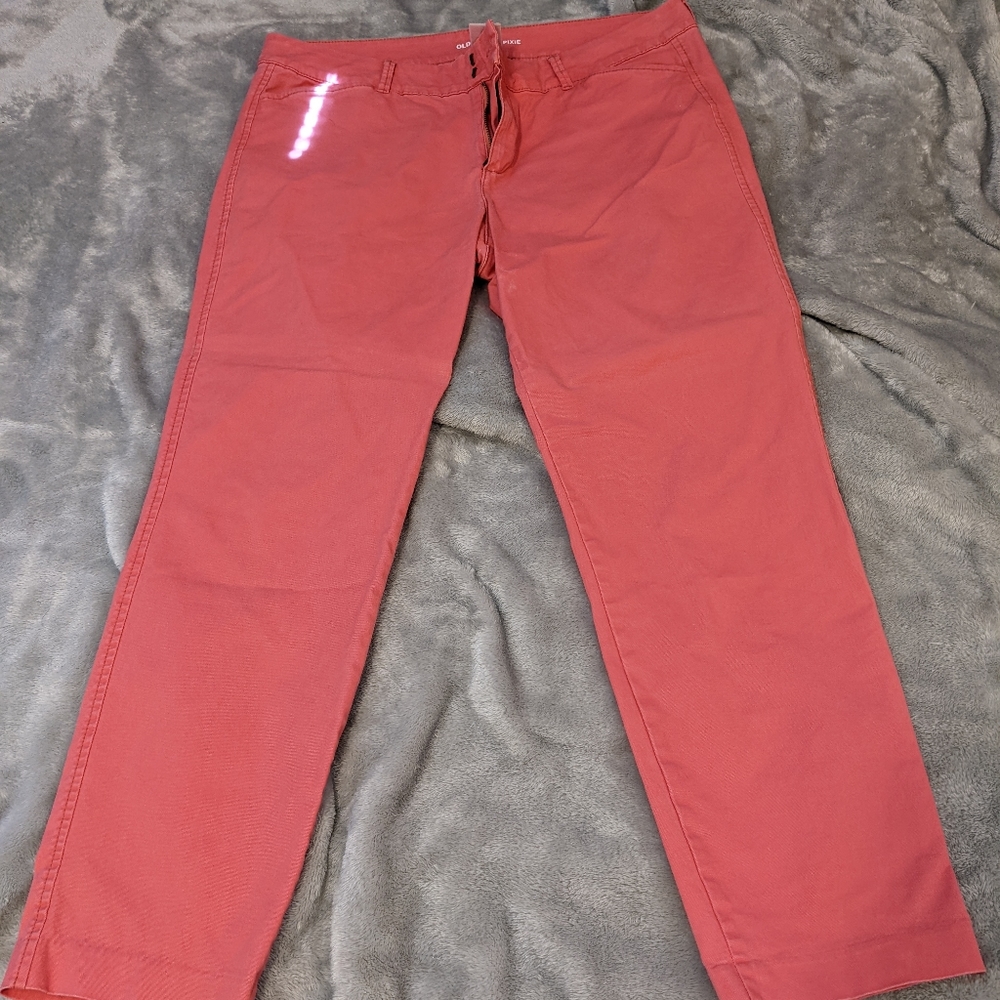 Old Navy Pixie Ankle Pants